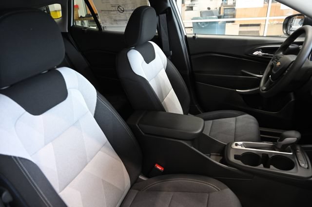 New 2026 Chevrolet Trax LS w/ Driver Confidence Package FWD image 8