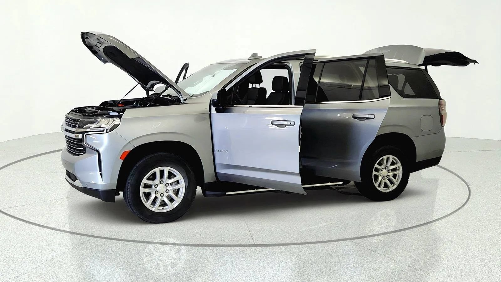 Used 2023 Chevrolet Tahoe LT AWD/4WD image 9