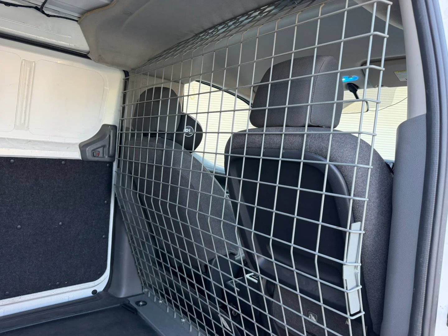 Used 2020 Nissan NV200 SV w/ Back Door Glass Package FWD image 17