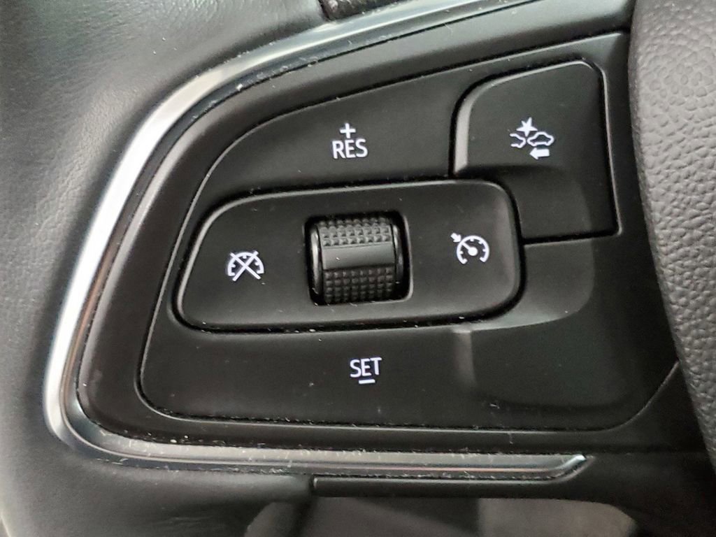 Used 2023 Buick Encore GX Select w/ Sport Touring Package FWD image 32