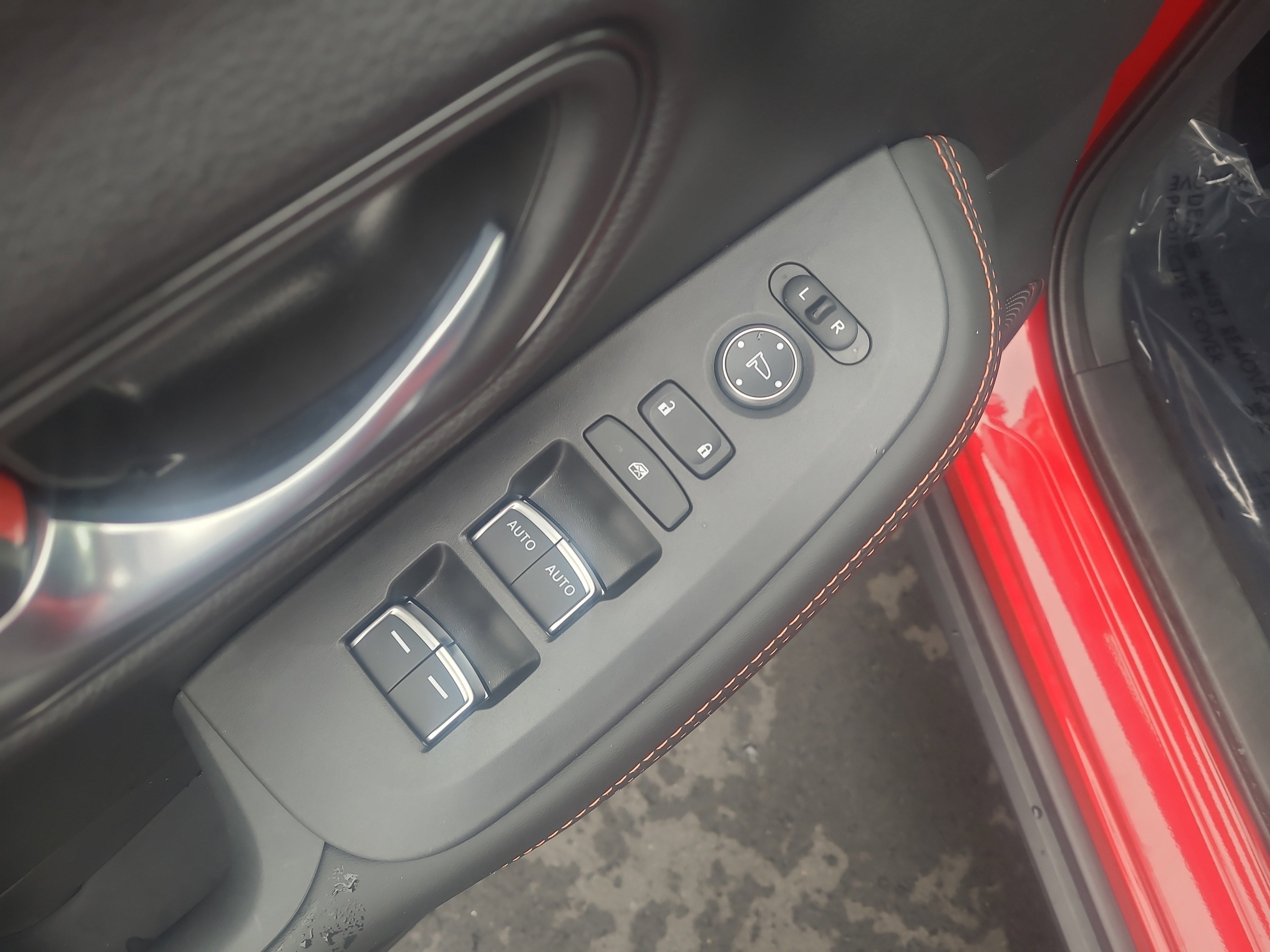 Used 2026 Honda HR-V Sport image 14