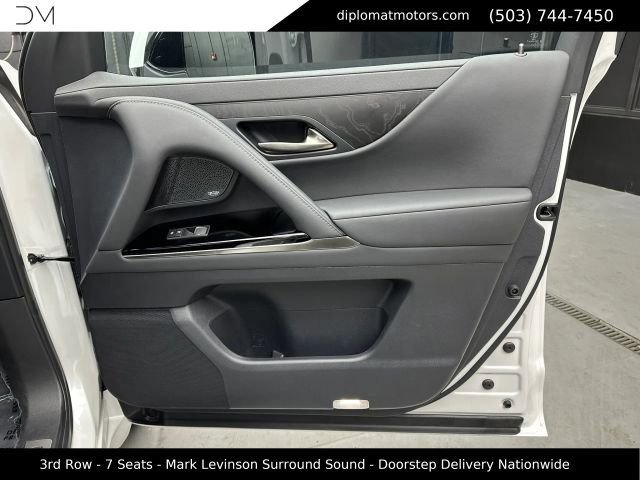 Used 2024 Lexus LX 600 4WD w/ Interior Upgrade Package image 28