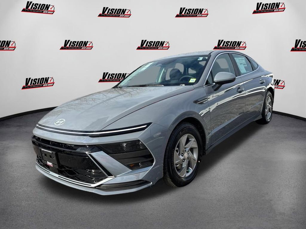 New 2026 Hyundai Sonata SE FWD image 1