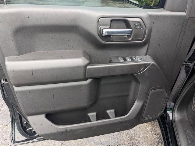 Used 2023 Chevrolet Silverado 1500 Custom w/ LPO, Dark Essentials Package AWD/4WD image 11