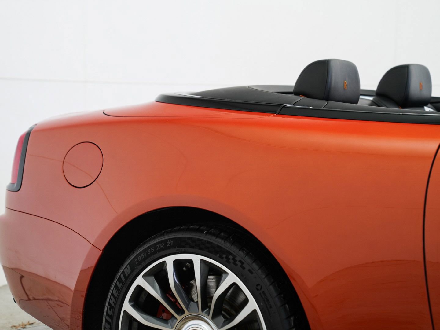 Used 2020 Rolls-Royce Dawn image 59