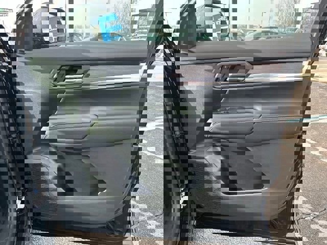 New 2026 GMC Terrain Denali w/ LPO, Black Badging Package image 10