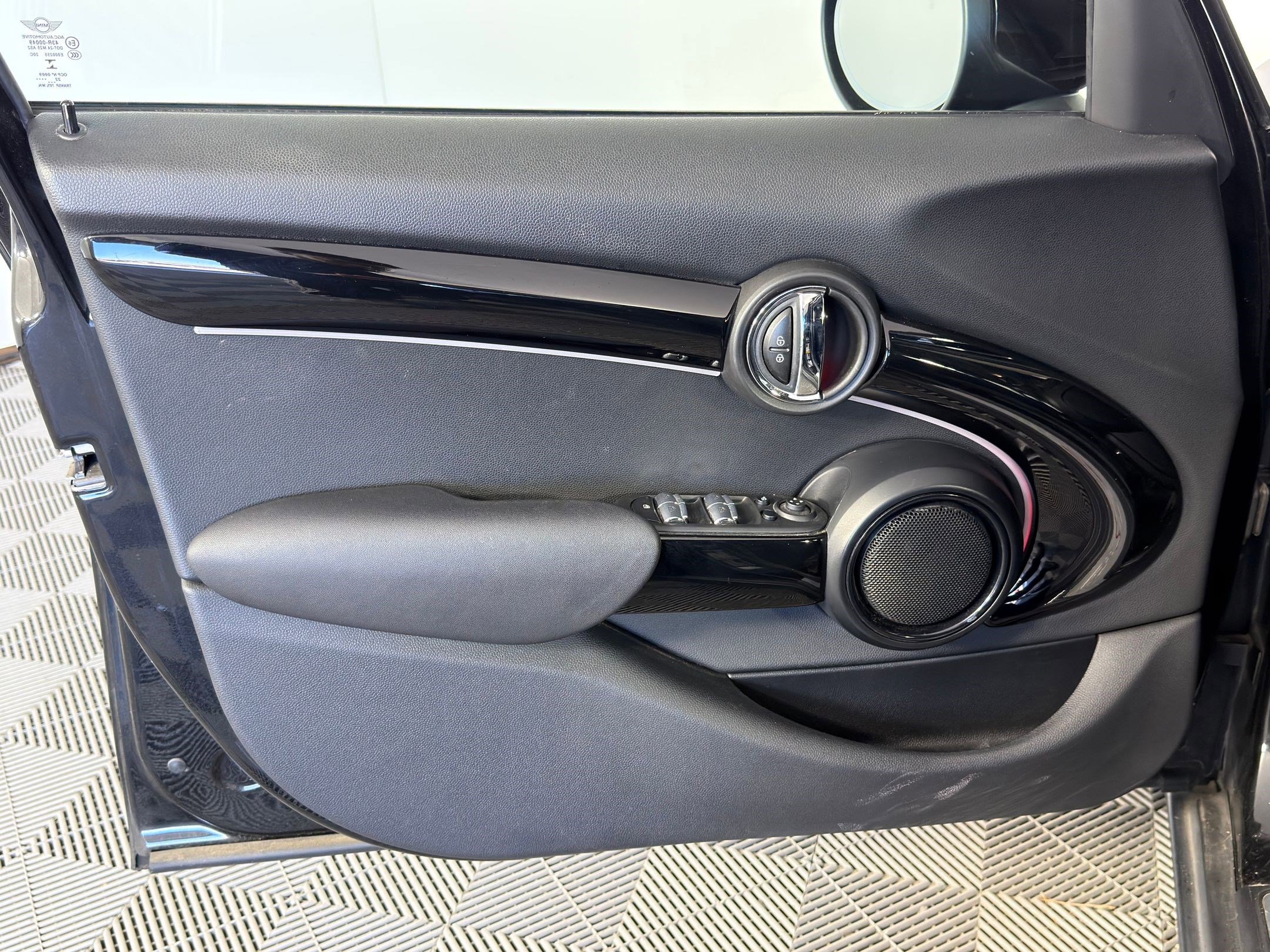 Certified 2023 MINI Cooper S image 24