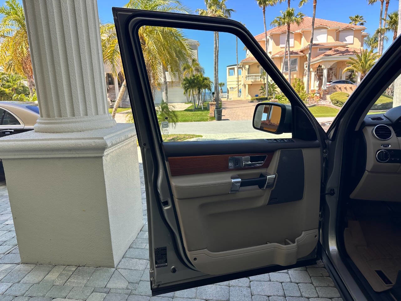 Used 2013 Land Rover LR4 HSE AWD/4WD image 58