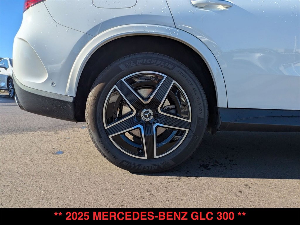 Used 2025 Mercedes-Benz GLC 300 GLC 300 image 28