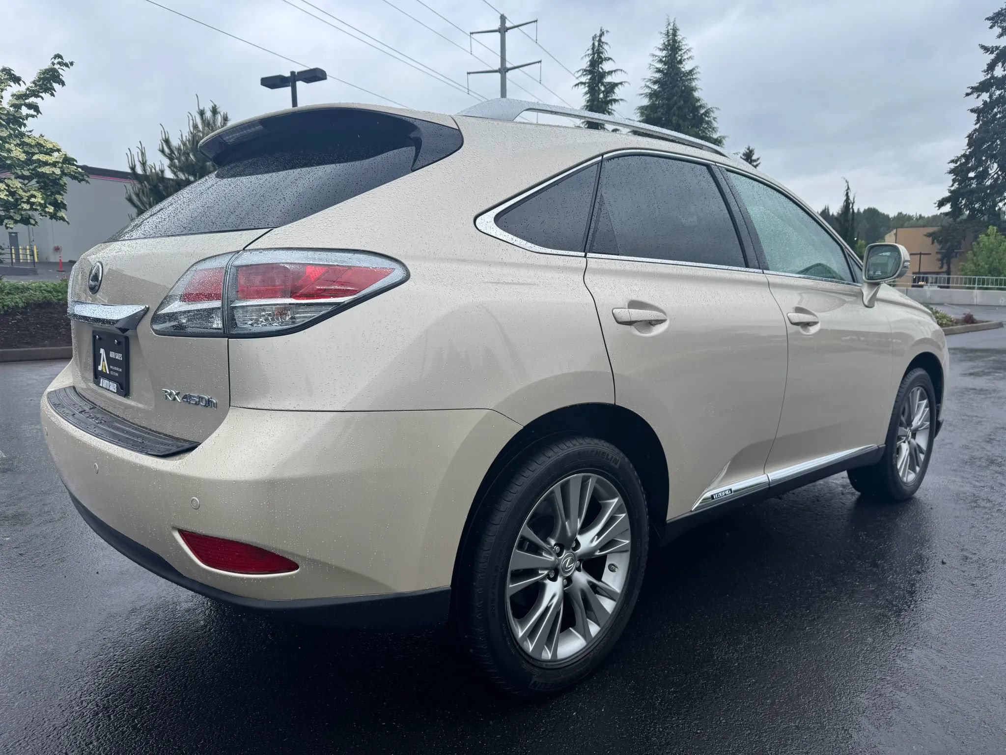 Used 2013 Lexus RX 450h AWD w/ Navigation Pkg image 11