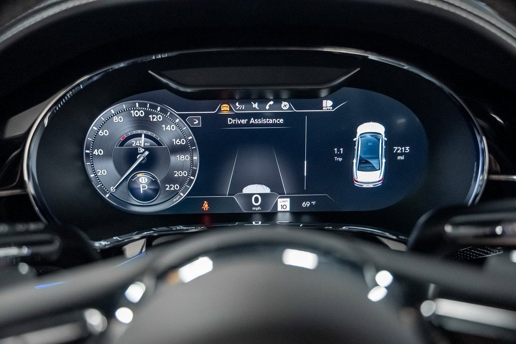 Used 2023 Bentley Flying Spur W12 image 47