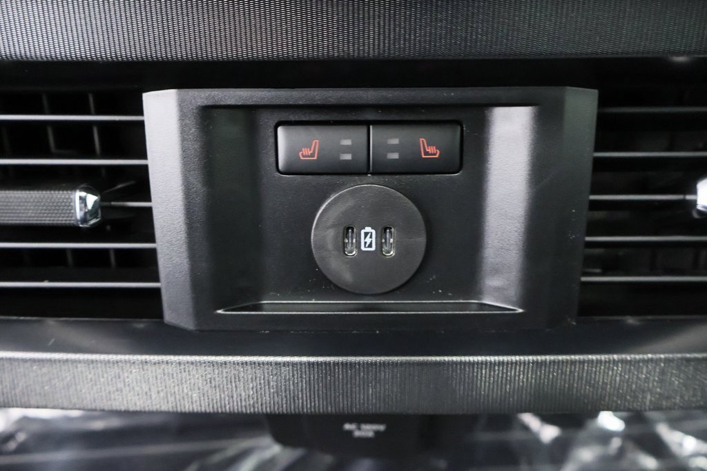 New 2025 Ford F350 Platinum w/ FX4 Off-Road Package image 15