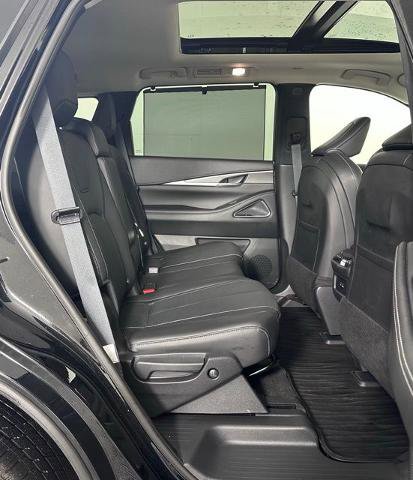 Certified 2025 INFINITI QX60 Luxe image 28