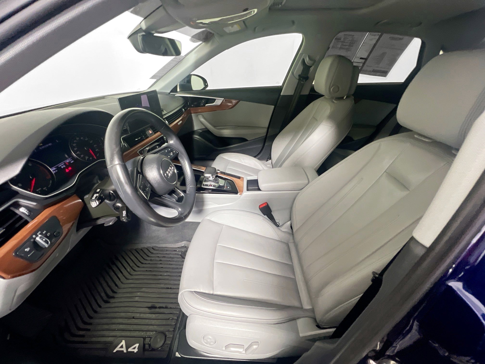 Used 2022 Audi A4 2.0T Premium w/ 18" Wheel Package image 14