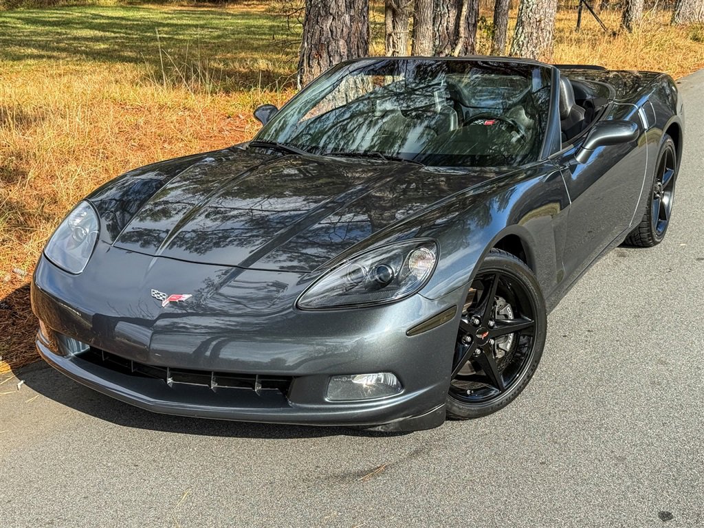 Used 2013 Chevrolet Corvette Convertible RWD image 9
