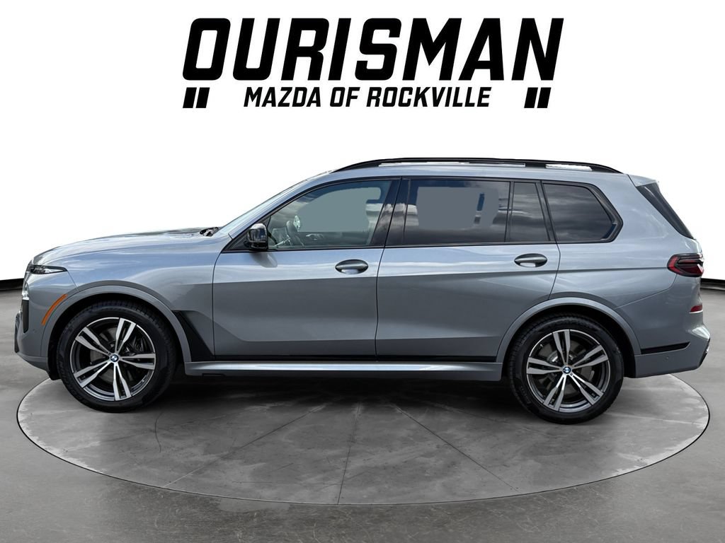 Used 2024 BMW X7 M60i w/ Executive Package AWD/4WD image 3