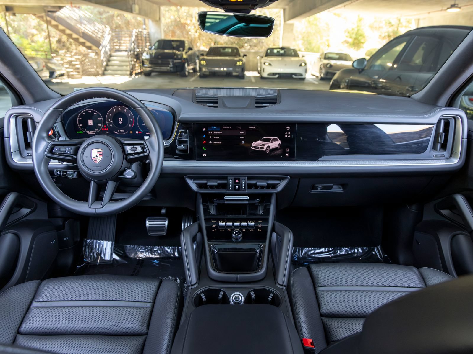 Certified 2024 Porsche Cayenne S AWD/4WD image 34
