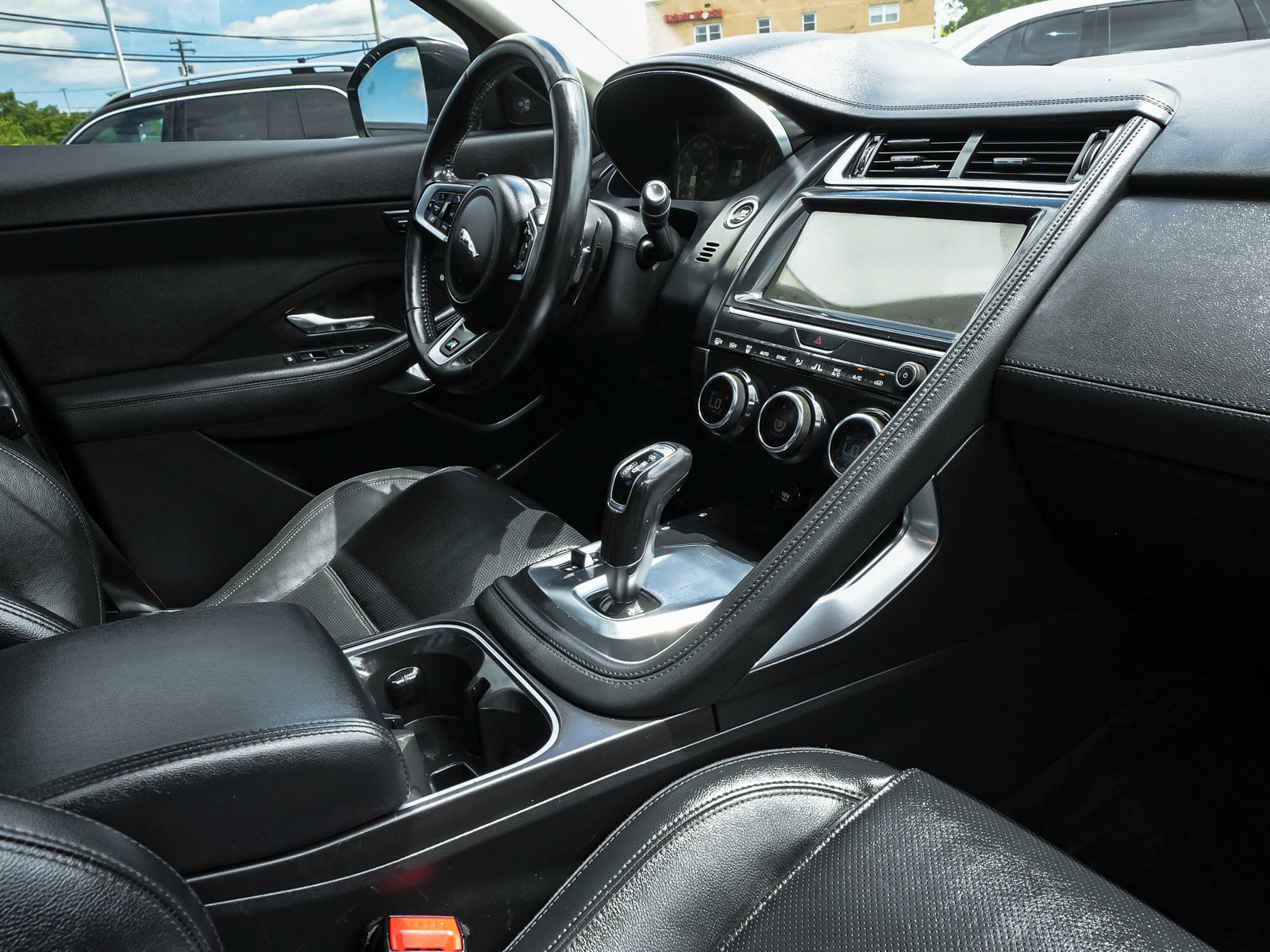 Used 2020 Jaguar E-PACE SE AWD/4WD image 43