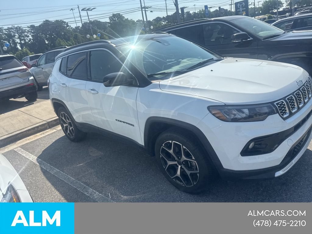 Used 2025 Jeep Compass Limited AWD/4WD image 5