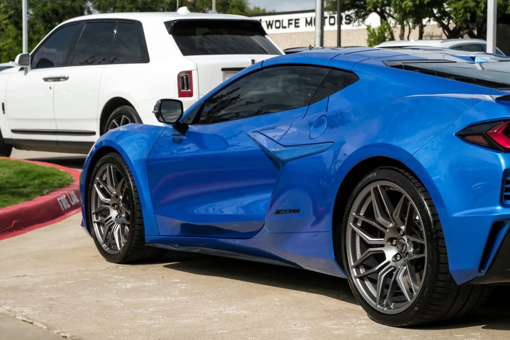 Used 2024 Chevrolet Corvette Z06 image 9