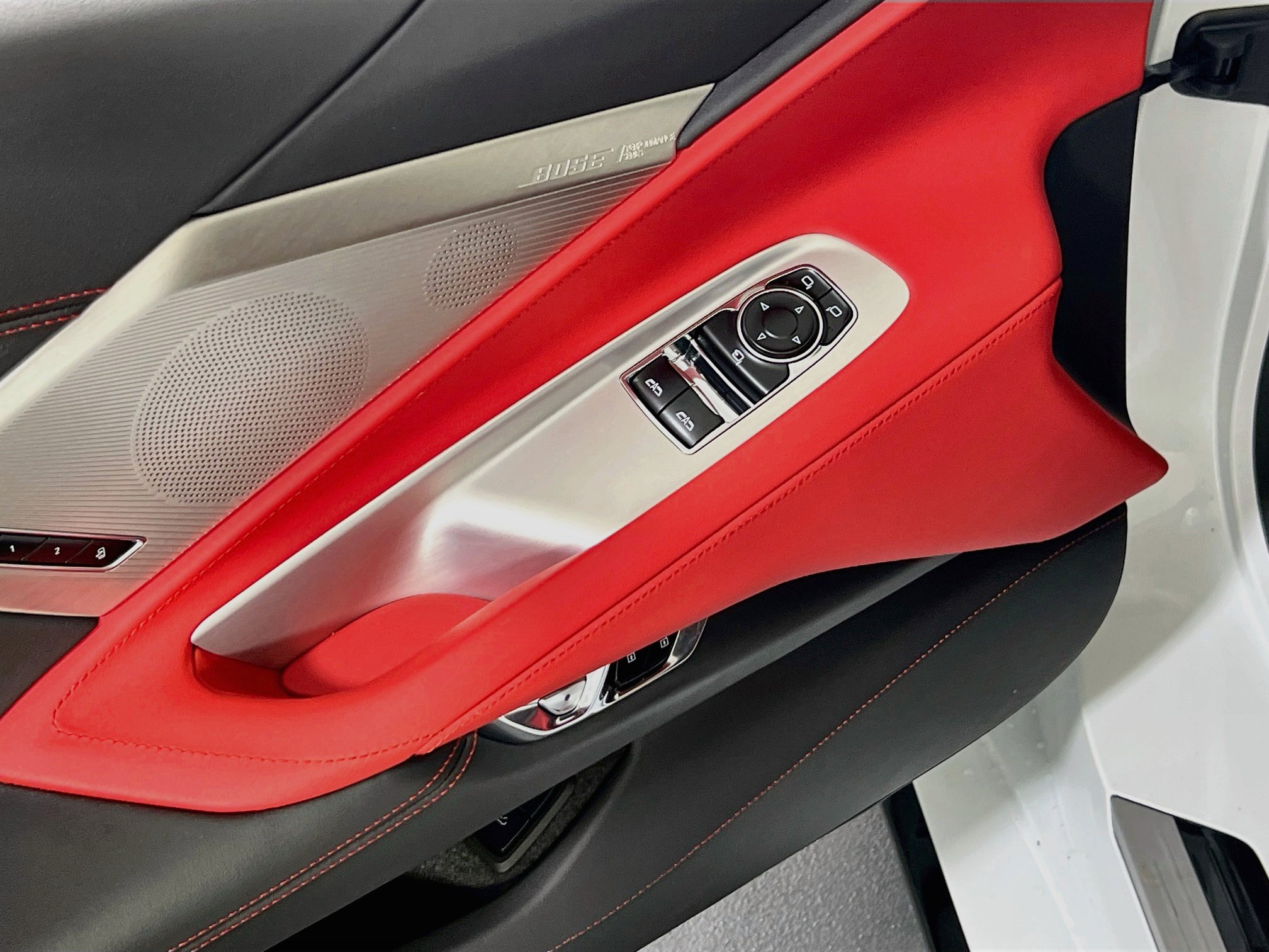 Used 2020 Chevrolet Corvette Stingray Preferred Cpe w/ 2LT Preferred Equipment Group RWD image 18