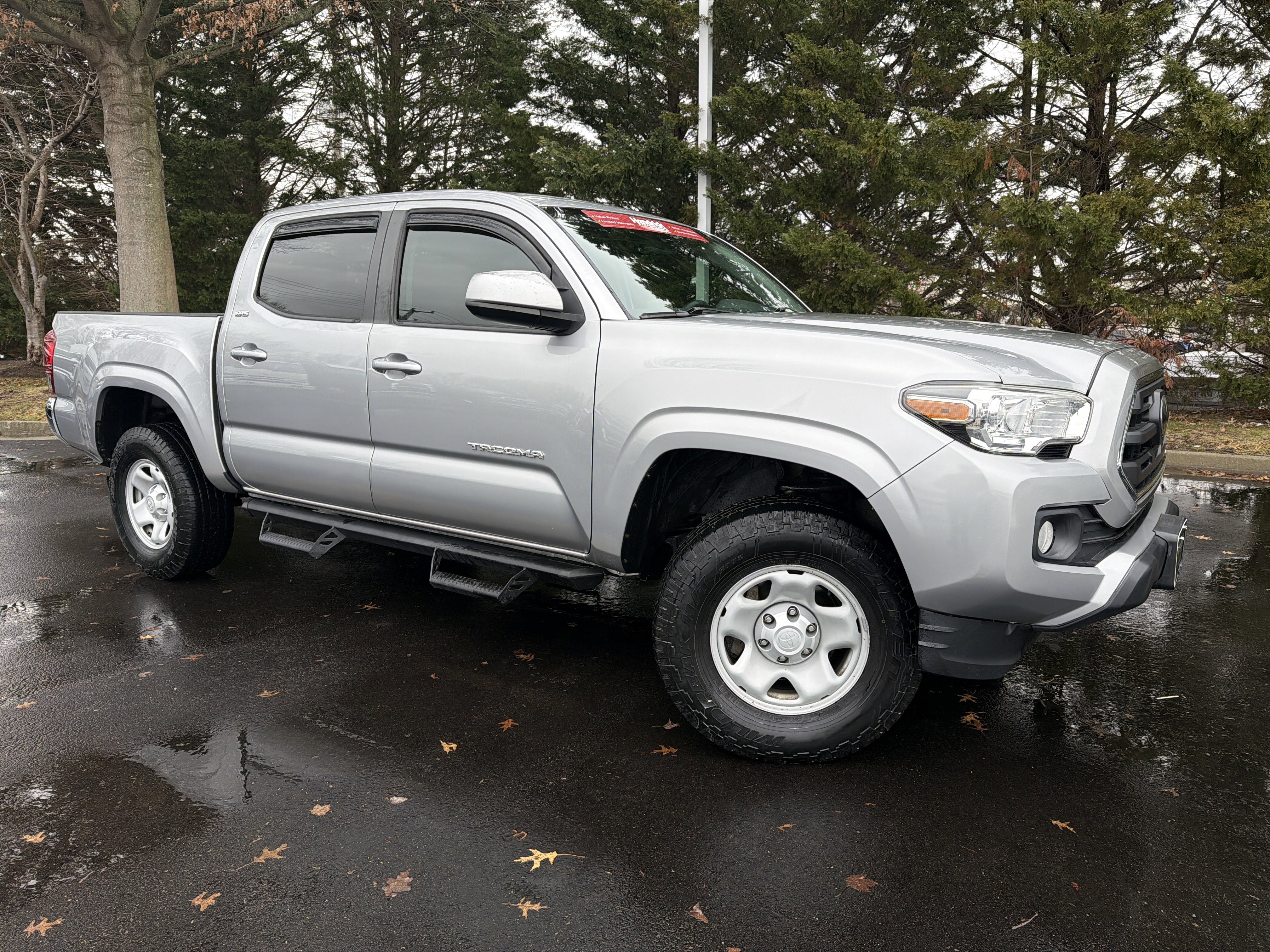 Used 2019 Toyota Tacoma SR5 image 2