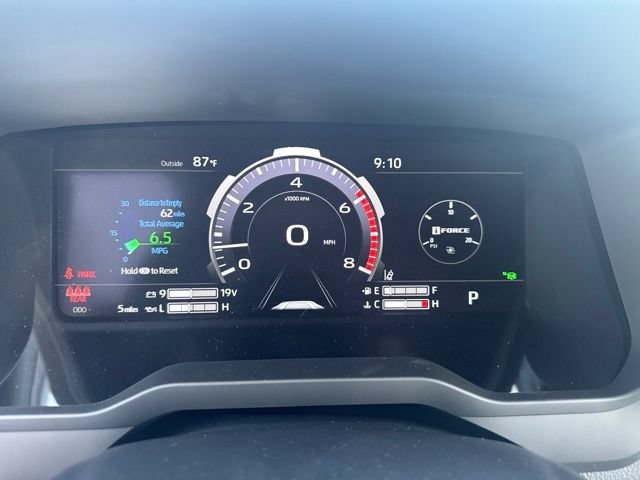 New 2026 Toyota Tundra Limited AWD/4WD image 18