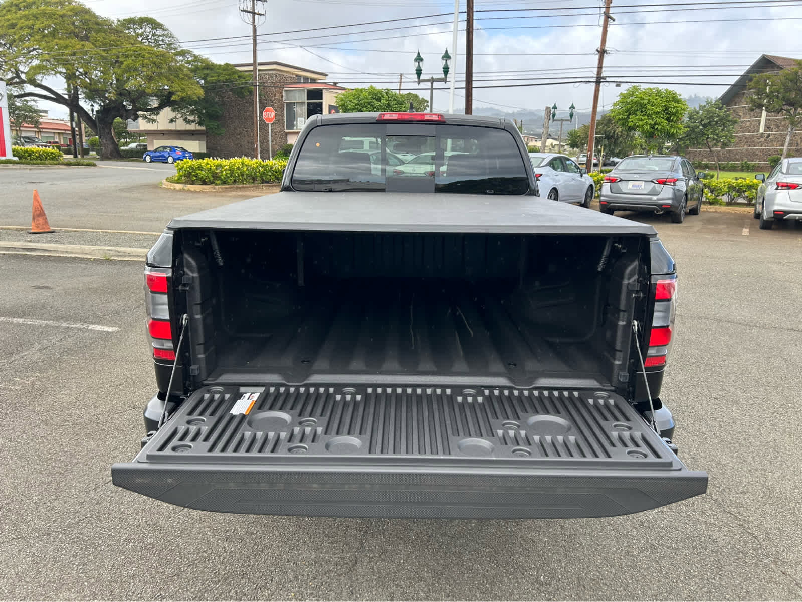 New 2026 Nissan Frontier S image 11