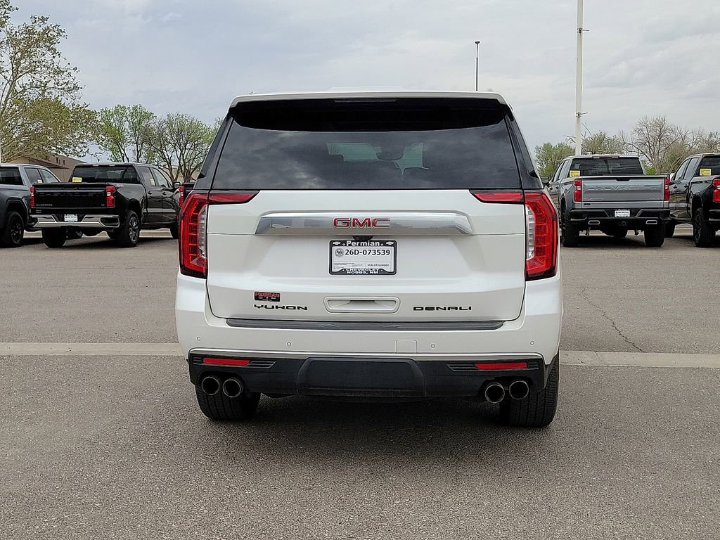 Used 2024 GMC Yukon Denali w/ Denali Reserve Package AWD/4WD image 9