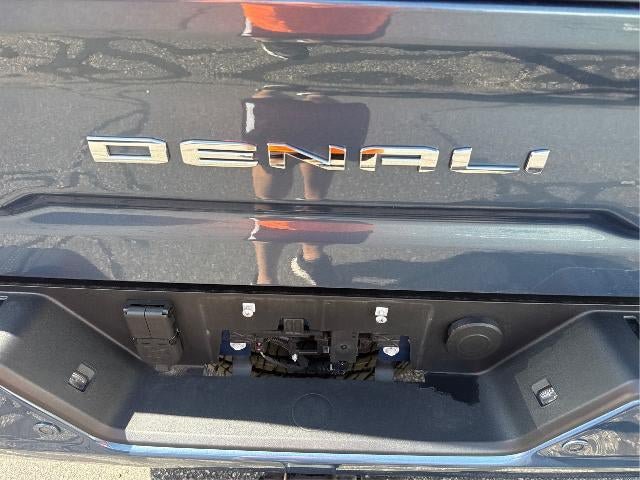 Certified 2025 GMC Sierra 2500 Denali w/ Denali Reserve Package AWD/4WD image 10