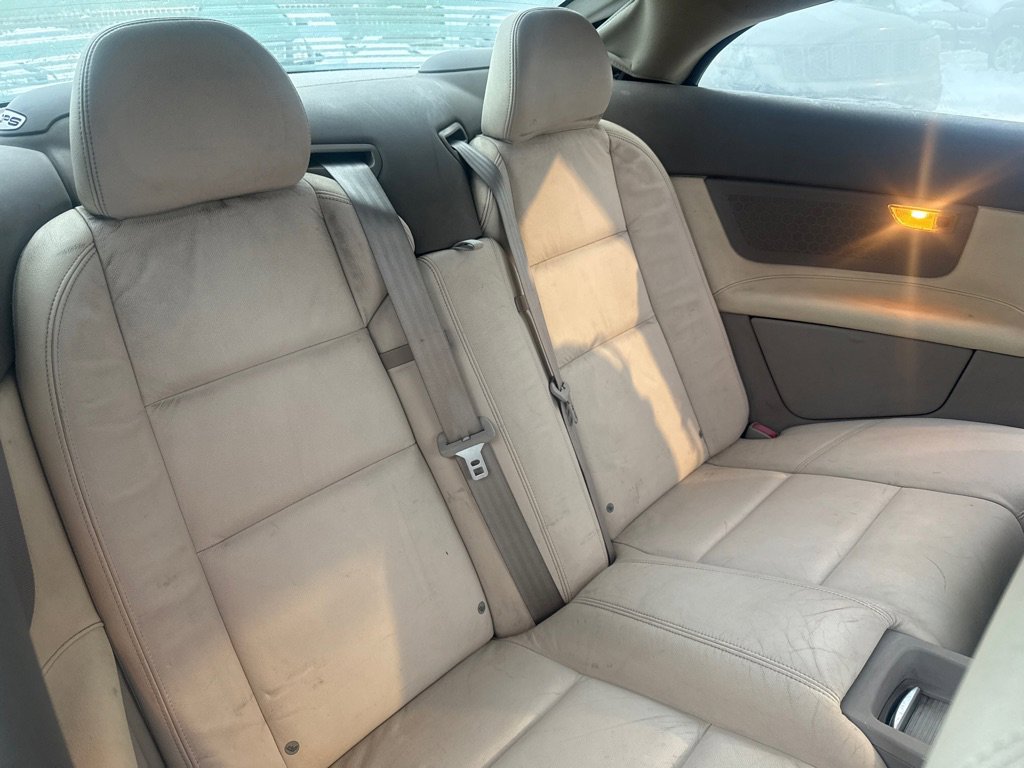 Used 2008 Volvo C70 T5 image 13