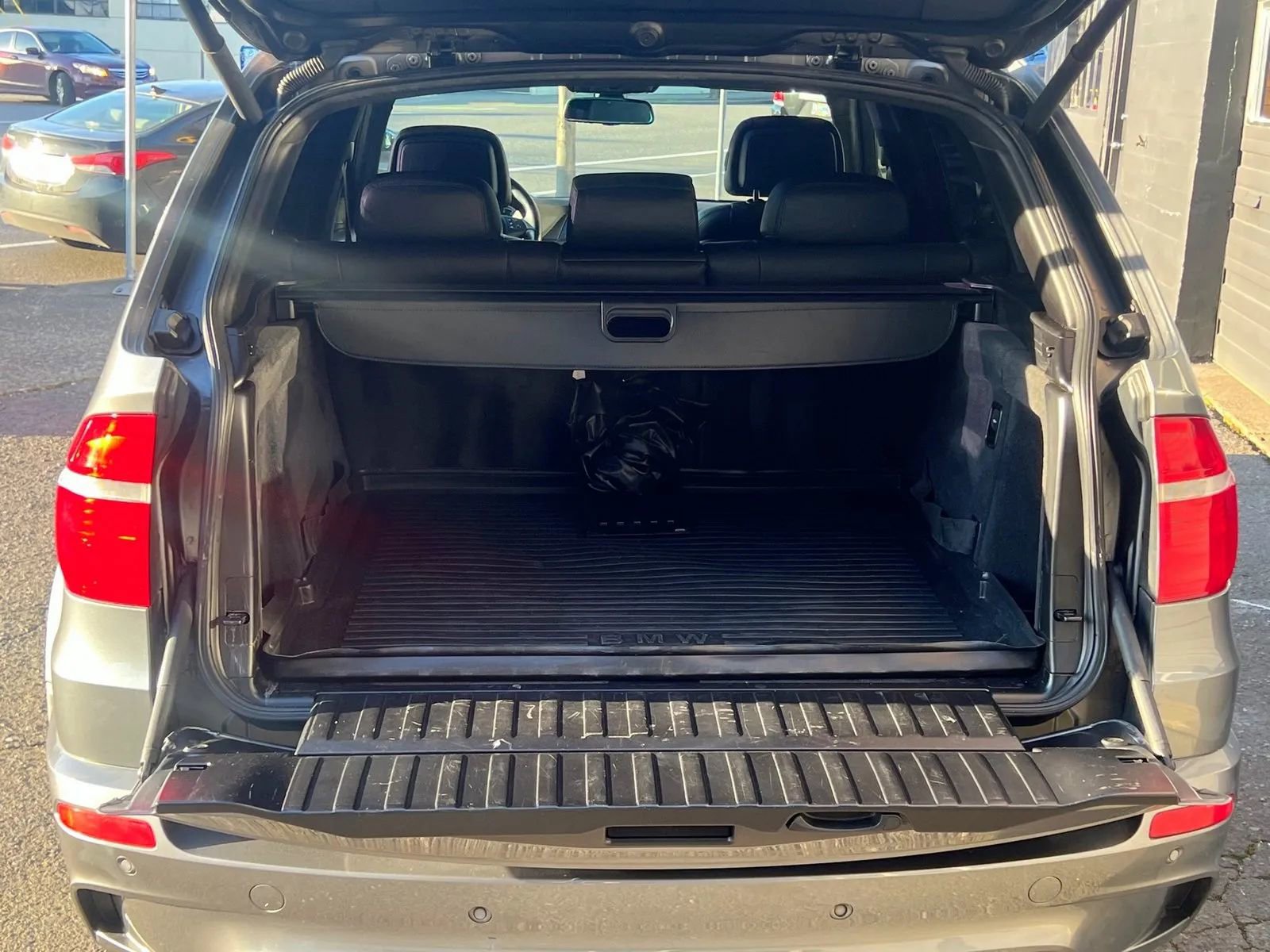 Used 2010 BMW X5 M image 4