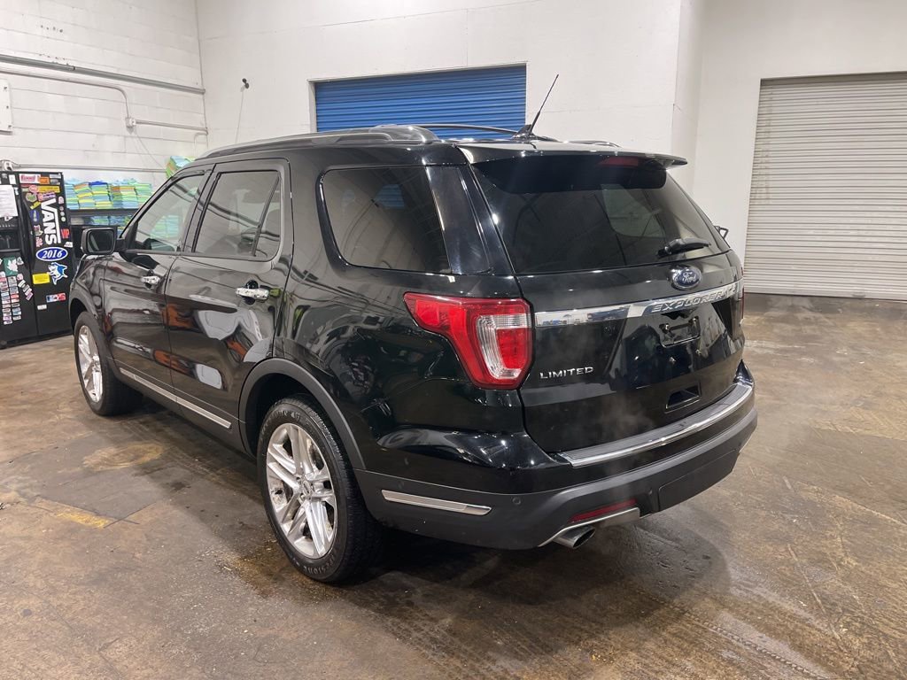 Used 2018 Ford Explorer Limited w/ Equipment Group 301A image 6