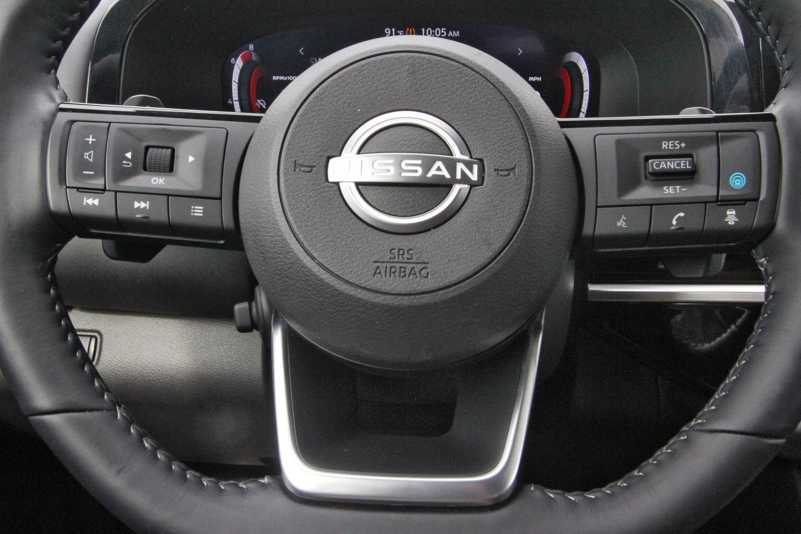 Certified 2025 Nissan Pathfinder Platinum AWD/4WD image 19