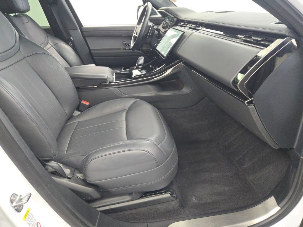 Used 2024 Land Rover Range Rover Sport Dynamic SE image 7