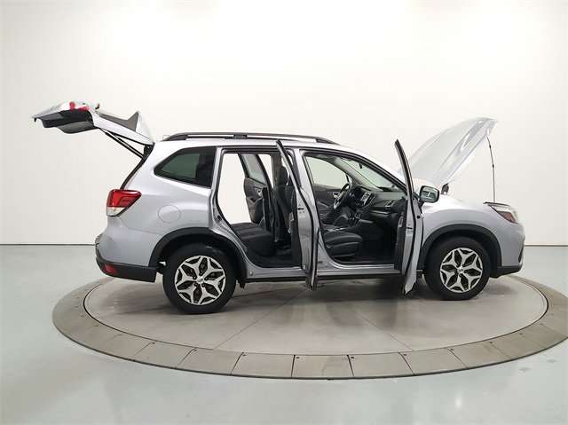 Used 2021 Subaru Forester Premium image 15