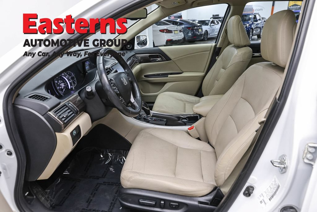 Used 2017 Honda Accord EX-L image 15