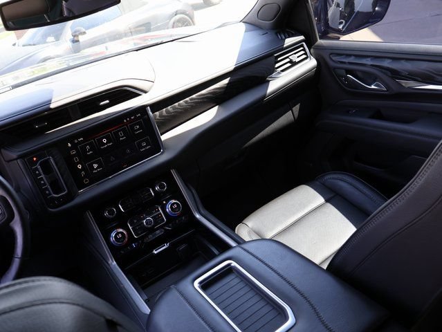 Used 2023 GMC Yukon Denali AWD/4WD image 23