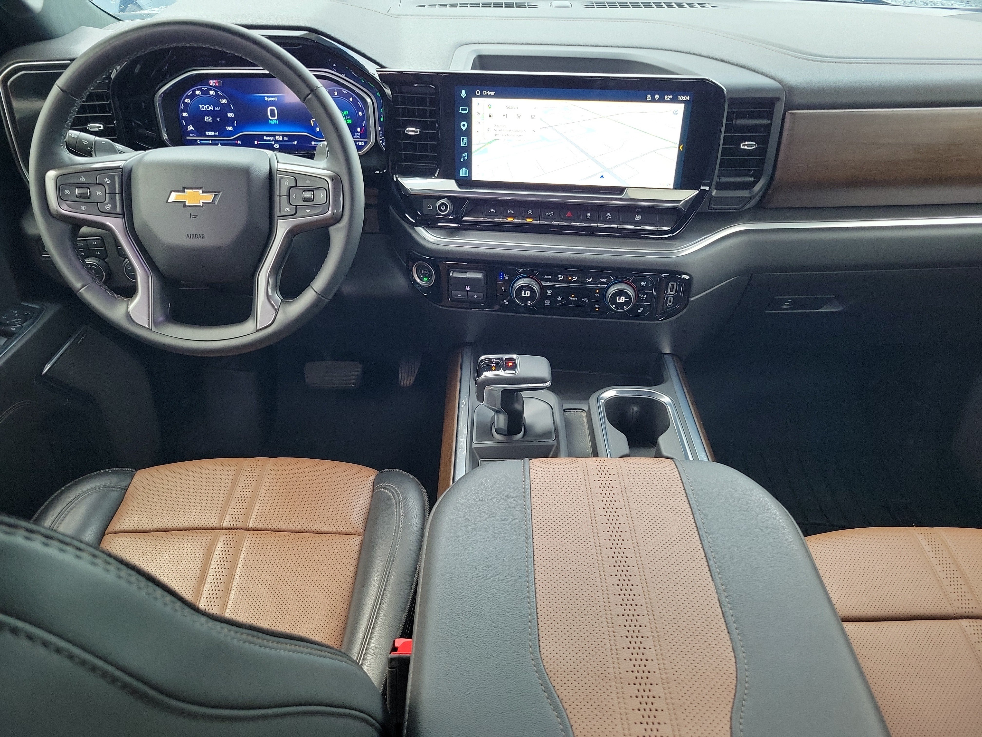 Used 2024 Chevrolet Silverado 1500 High Country w/ Technology Package AWD/4WD image 11