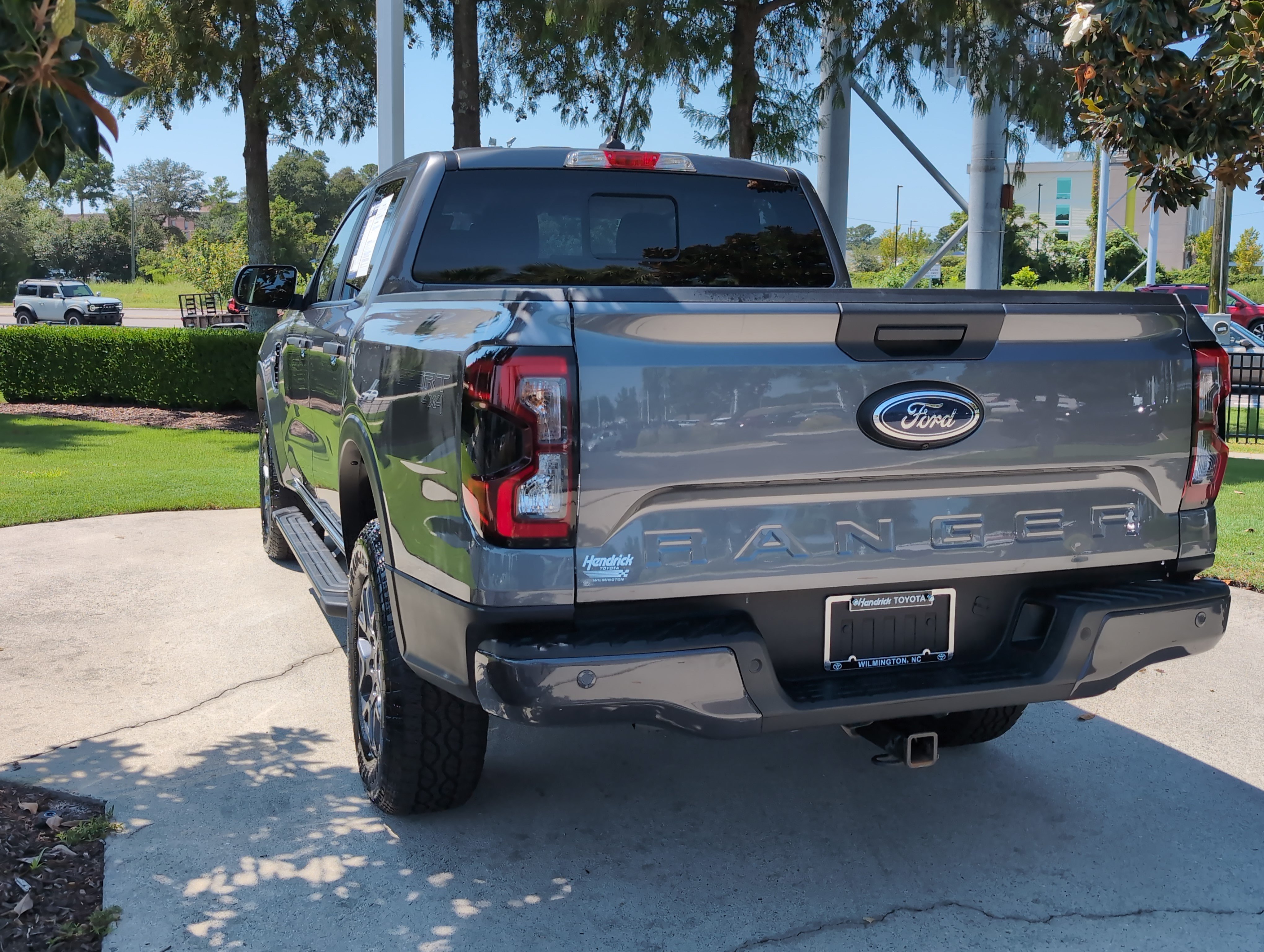 Used 2025 Ford Ranger XLT w/ Equipment Group 301A High AWD/4WD image 8