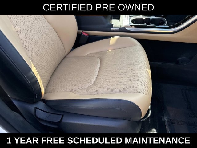Used 2024 Kia Carnival EX FWD image 10