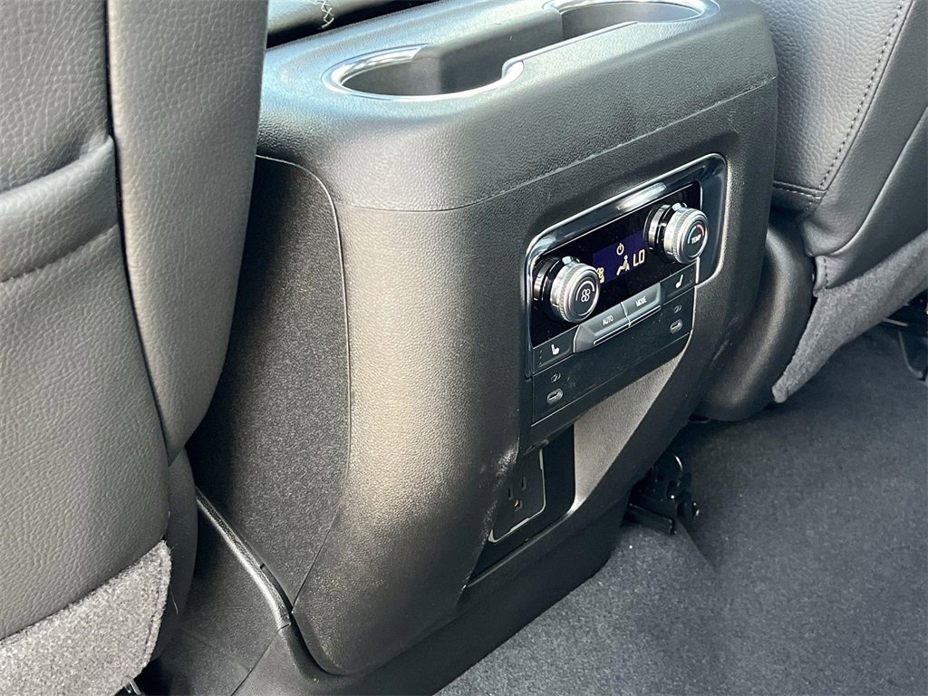 New 2026 GMC Yukon Denali w/ Sun & Power Step Package image 29