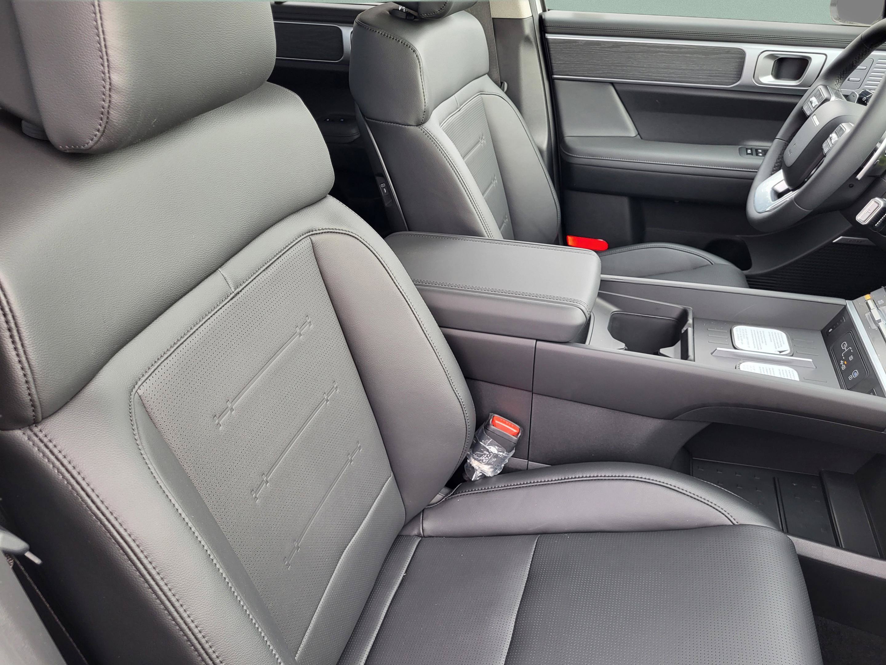 New 2026 Hyundai Santa Fe Limited AWD/4WD image 23