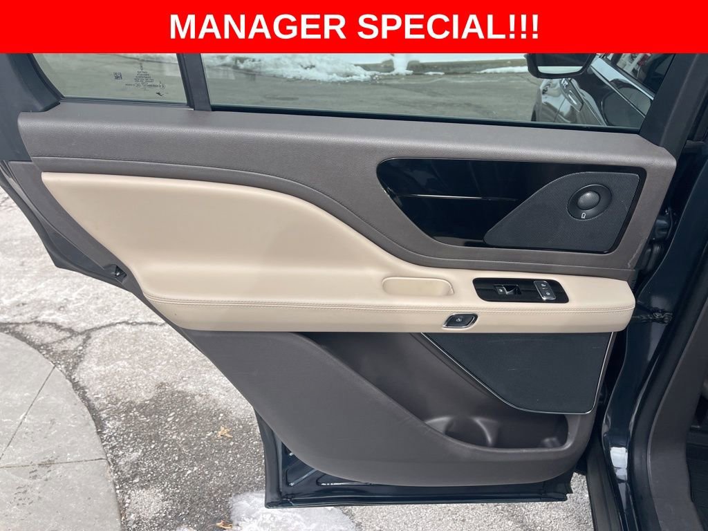 Used 2021 Lincoln Aviator Reserve w/ Equipment Group 201A image 18