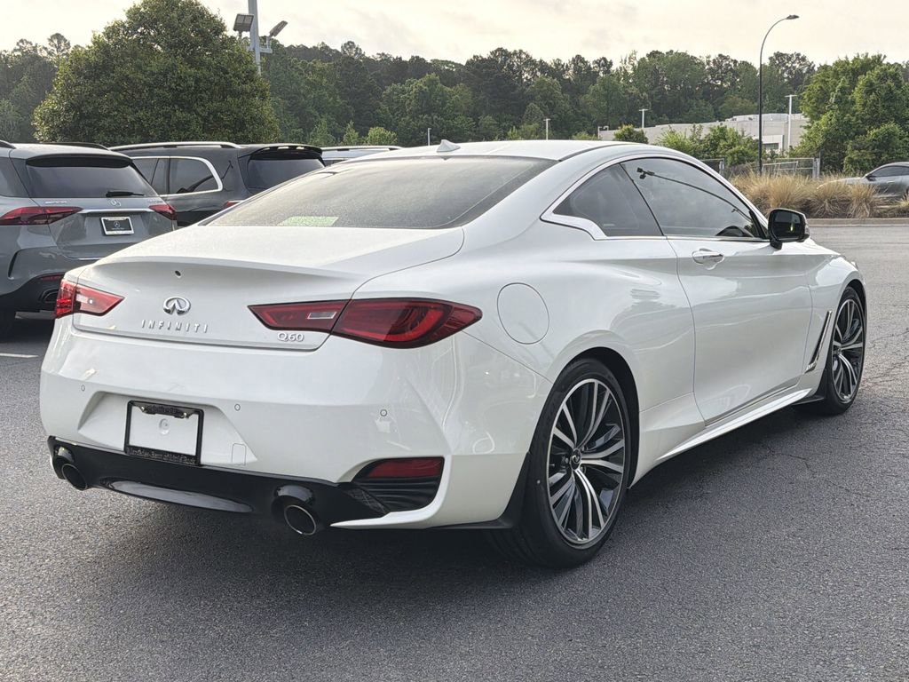 Used 2022 INFINITI Q60 3.0t Luxe w/ Essential Package image 3