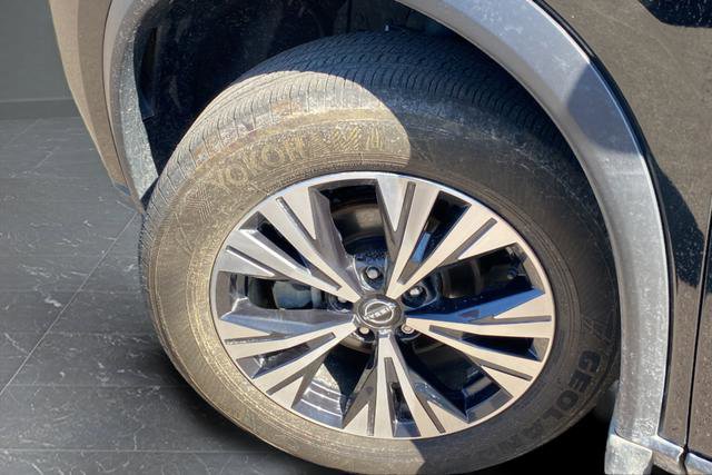 Used 2023 Nissan Rogue SV FWD image 27