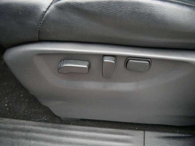 Certified 2023 Nissan Armada SL w/ Captain's Chairs Package image 15