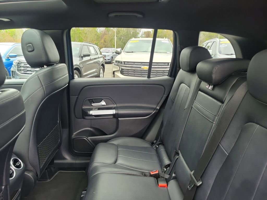 Used 2021 Mercedes-Benz GLB 250 w/ Premium Package image 9