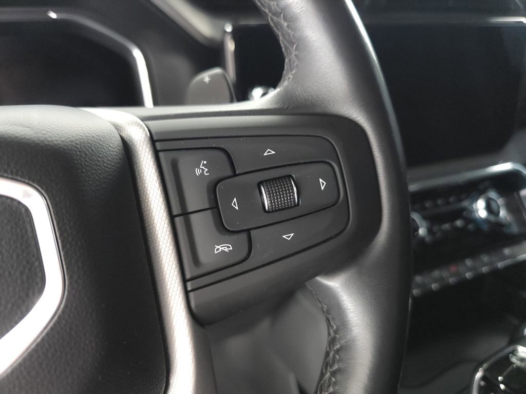 Used 2023 GMC Sierra 1500 Denali w/ Technology Package AWD/4WD image 12