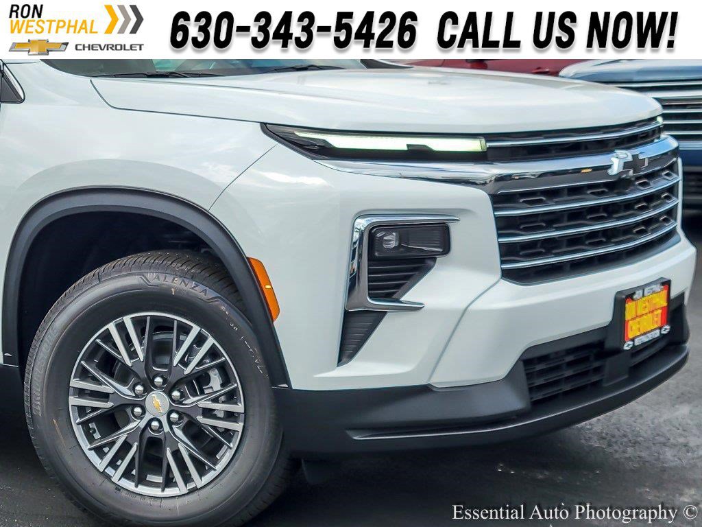 New 2026 Chevrolet Traverse LT image 2